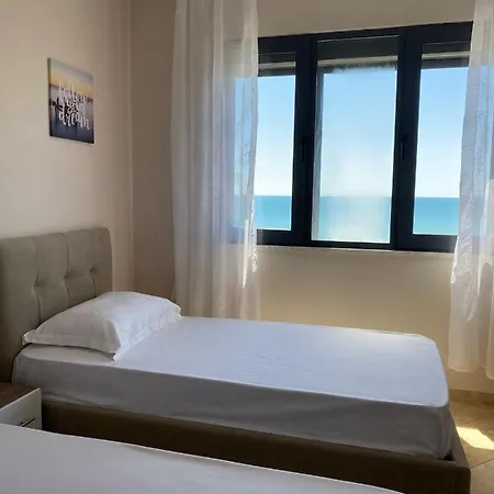 Vollga Apartment-the Best Sea View Of The City *