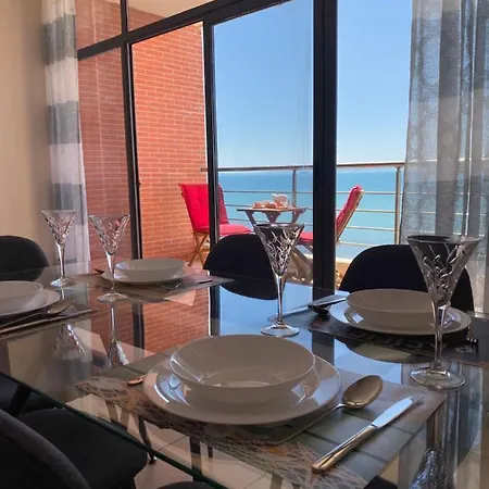 Apartment Vollga Apartment-the Best Sea View Of The City